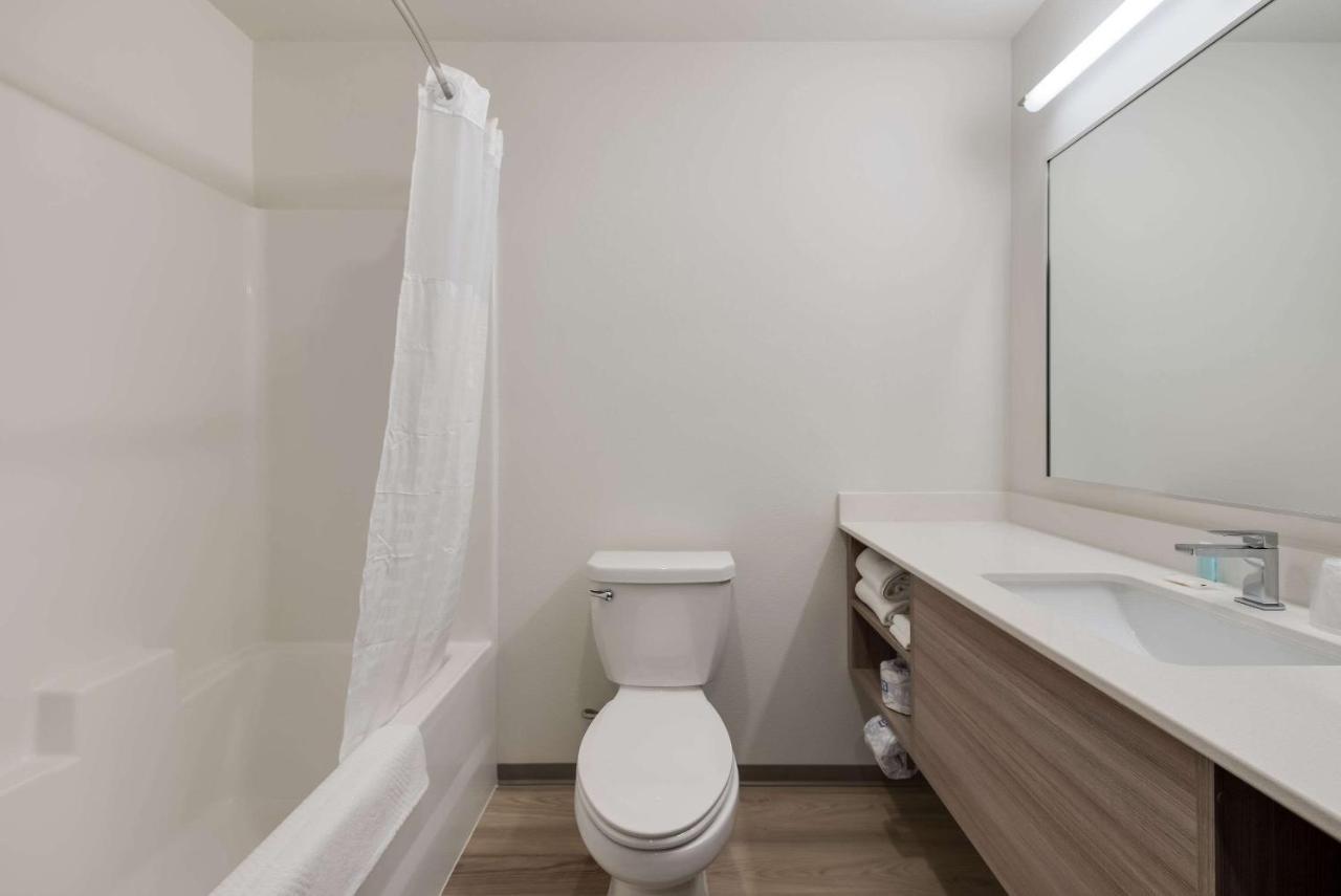 Woodspring Suites Meridian Buitenkant foto