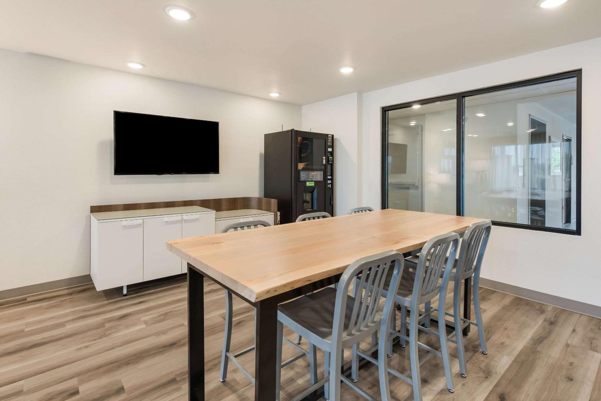 Woodspring Suites Meridian Buitenkant foto