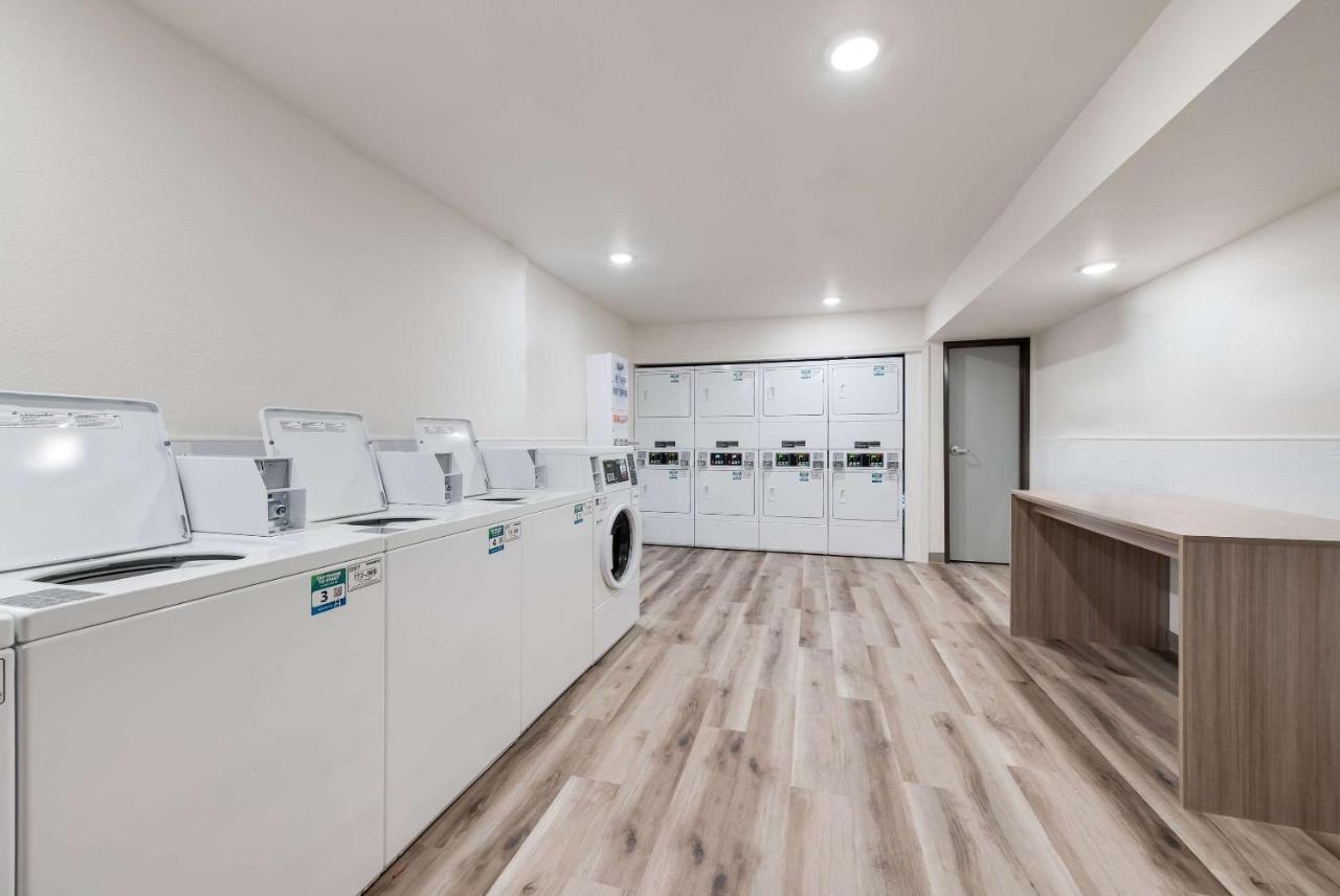 Woodspring Suites Meridian Buitenkant foto